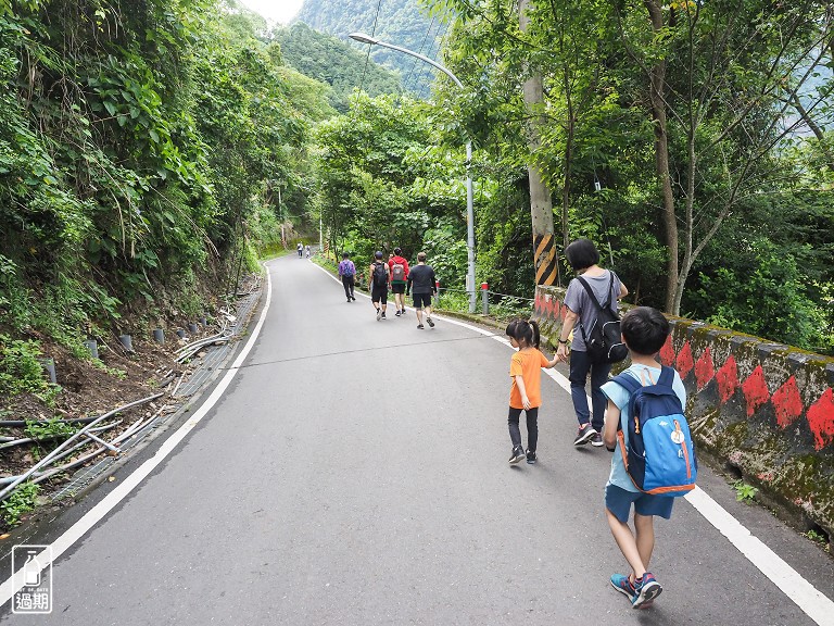 八通關越嶺古道-父子斷崖