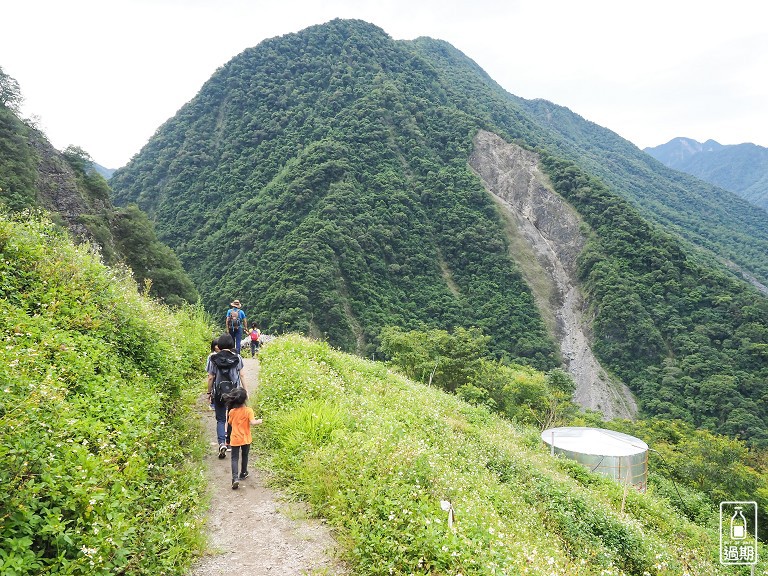 八通關越嶺古道-父子斷崖