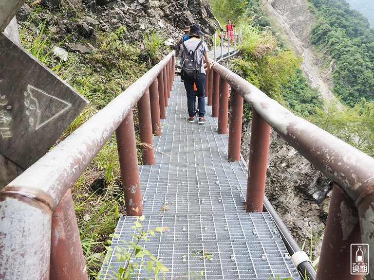 八通關越嶺古道-父子斷崖