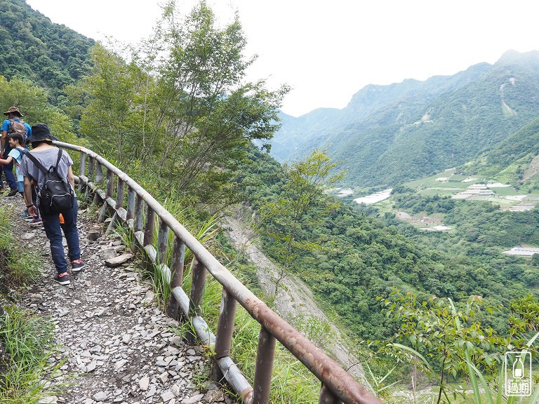 八通關越嶺古道-父子斷崖