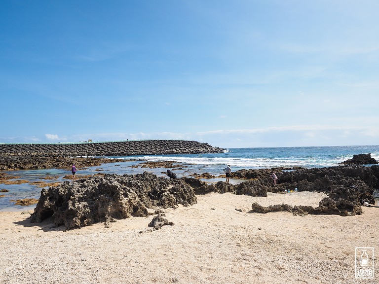 小巴里島岩