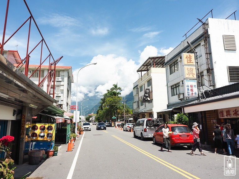 秀林國中籃球場