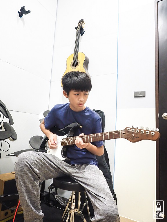 HERCULES 吉他壁掛架
