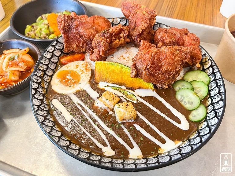 山上山下 咖哩專賣店